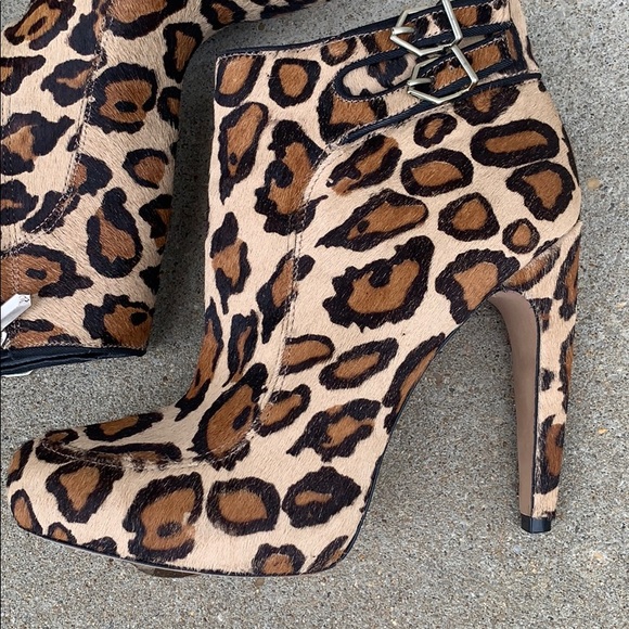 Sam Edelman Kit leopard print ankle boots - Picture 5 of 11